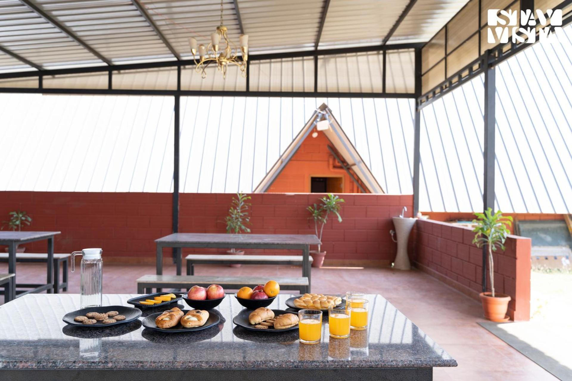 Stayvista At Golden Triangle Kabini With Bonfire, River View & Comp Beakfast Hampāpura المظهر الخارجي الصورة